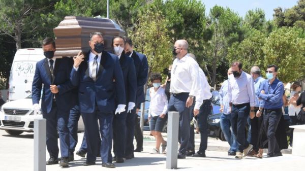 Βασίλης Τοκάκης: Θλίψη στην κηδεία του