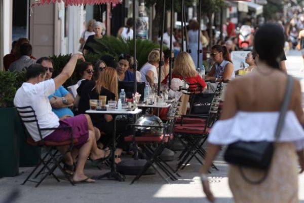 Κοροναϊός: Τα σημάδια που δείχνουν ότι ξεφεύγει η κατάσταση με την πανδημία