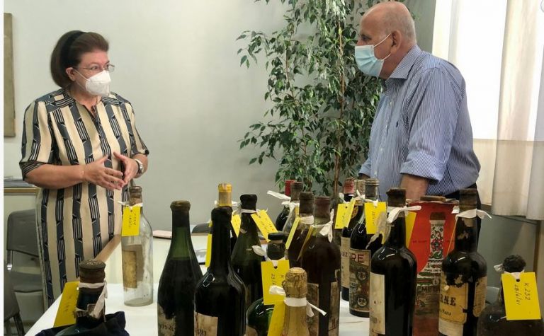 Στο φως οι σπάνιοι θησαυροί της κάβας του Τατοΐου