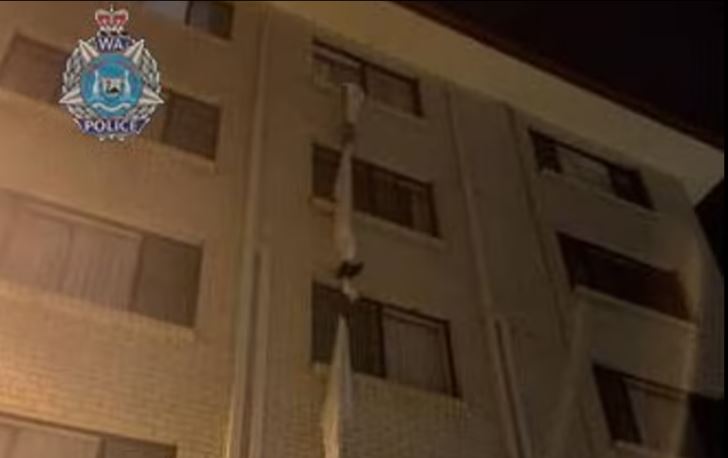 Αυστραλία: Έφτιαξε σκοινί από σεντόνια και το έριξε από τον 4ο όροφο για να δραπετεύσει από το ξενοδοχείο καραντίνας