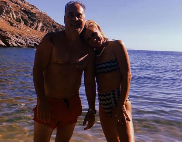 Κατερίνα Καραβάτου – Φώτης Σεργουλόπουλος: Διακοπές μαζί στην Άνδρο