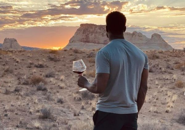 Δεν θα πιστεύετε τι δώρο έκαναν σε πασίγνωστο ηθοποιό – «Είναι ένας από τους μεγαλύτερους μ@λ@κες»