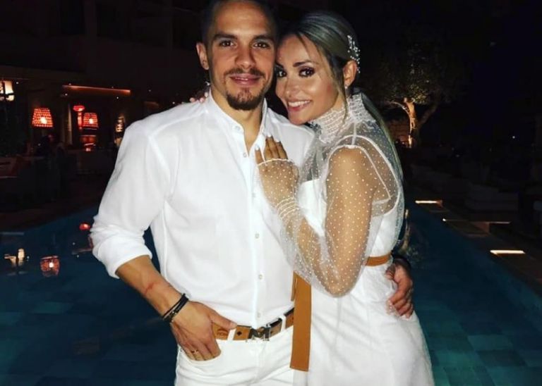 Πρόβα νυφικού για τη Βασιλική Μιλλούση