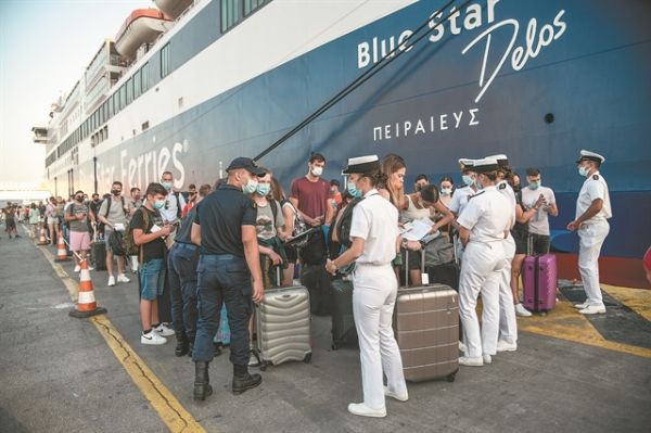 Κοροναϊός – Σχέδιο δράσης 15 ημερών με το βλέμμα στον Δεκαπενταύγουστο