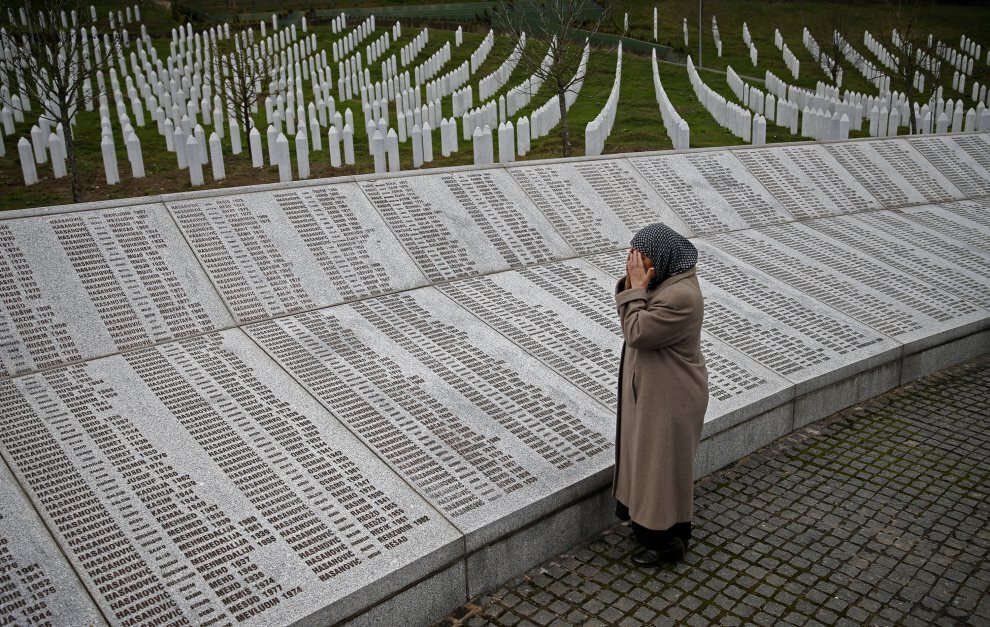Σρεμπρένιτσα: Ταφή για άλλα 19 θύματα της σφαγής, 26 χρόνια μετά