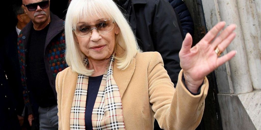 Ραφαέλα Καρά: Σε λαϊκό προσκύνημα η σορός της – Αύριο η κηδεία της