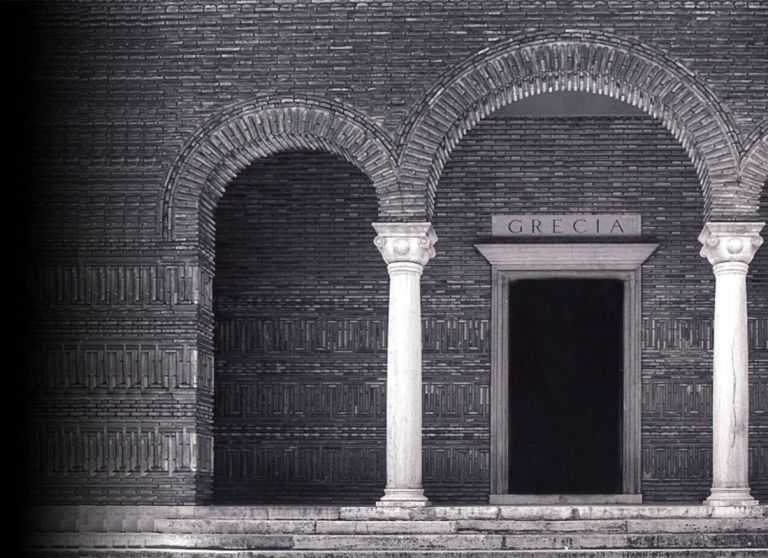 Στον δρόμο για τον Κολωνό: Η ελληνική συμμετοχή στη Biennale Βενετίας 2022