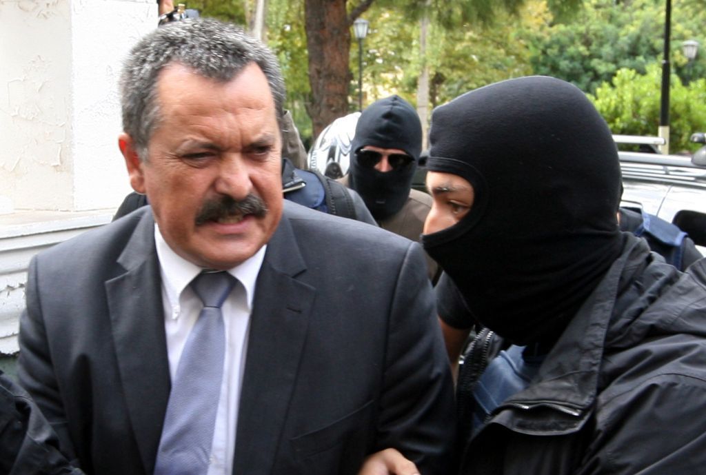 Χρήστος Παππάς: Μυστήριο με τα σημειώματα αγάπης που βρέθηκαν στο κρησφύγετό του