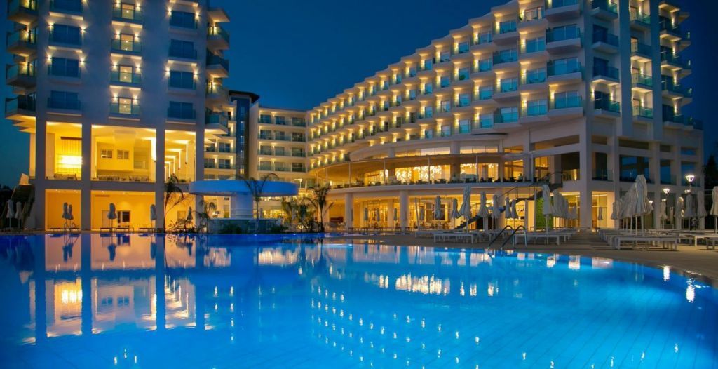 Τουρισμός: Η μετάλλαξη Δέλτα ανατρέπει τον στόχο για το 2021