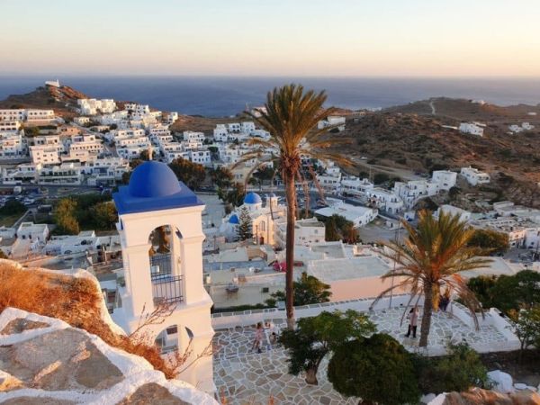 Mykonos, Ios a step away from partial lockdown, intensive monitoring of six more islands
