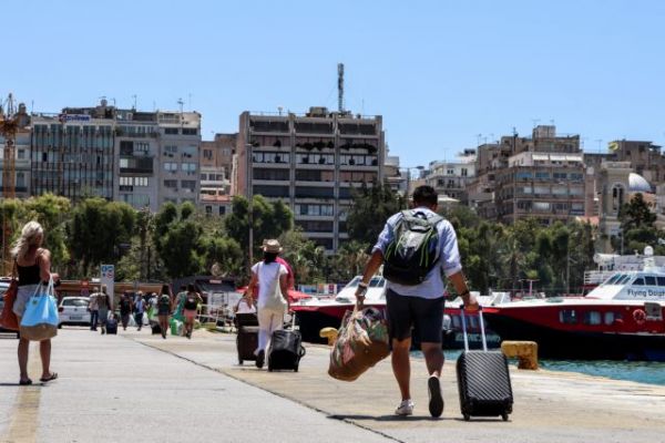 Κοροναϊός: Η μετάλλαξη Δέλτα φέρνει 4ο κύμα μέσα στον Ιούλιο – Δυσοίωνες προβλέψεις για 1.000 κρούσματα τη μέρα
