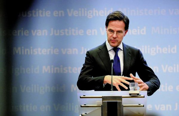 Ολλανδία: Ο πρωθυπουργός ζήτησε συγγνώμη για την χαλαρωση των περιορισμών