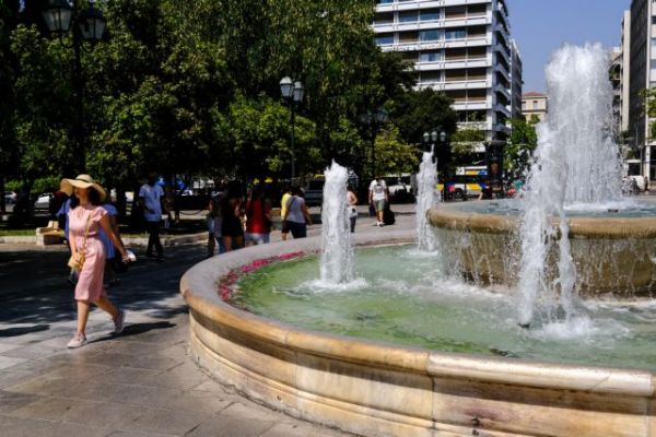 Καύσωνας – Χτύπησε «κόκκινο» ο υδράργυρος – Σε ποιες περιοχές ξεπέρασε τους 43 βαθμούς