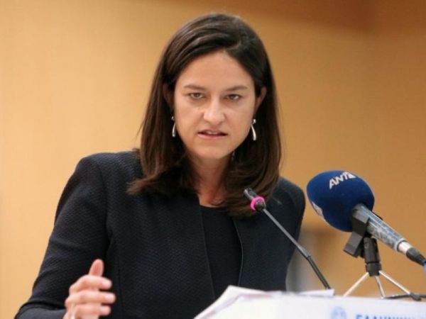 Editorial Ta Nea: Education reform results