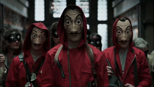 «La Casa de Papel»: Στην Αθήνα ο Berlin – Πίνει φραπέ στο κέντρο