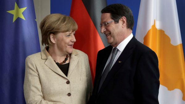 Editorial Ta Nea: Fronts