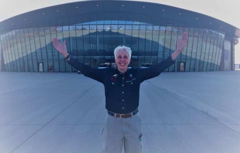 Η γυναίκα που θέλει να φτάσει στα άστρα