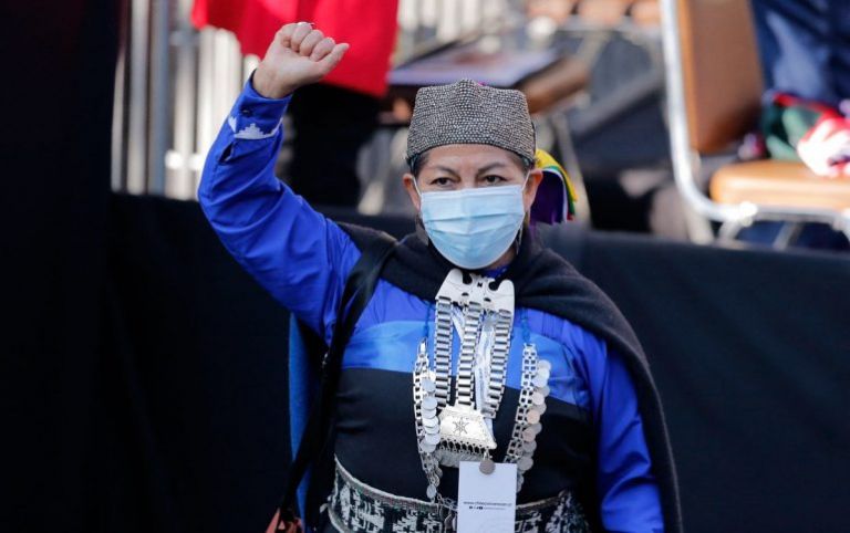 Χιλή: Ελίζα Λόνσον από την απόλυτη φτώχεια στην συγγραφή του νέου Συντάγματος της Χιλής.