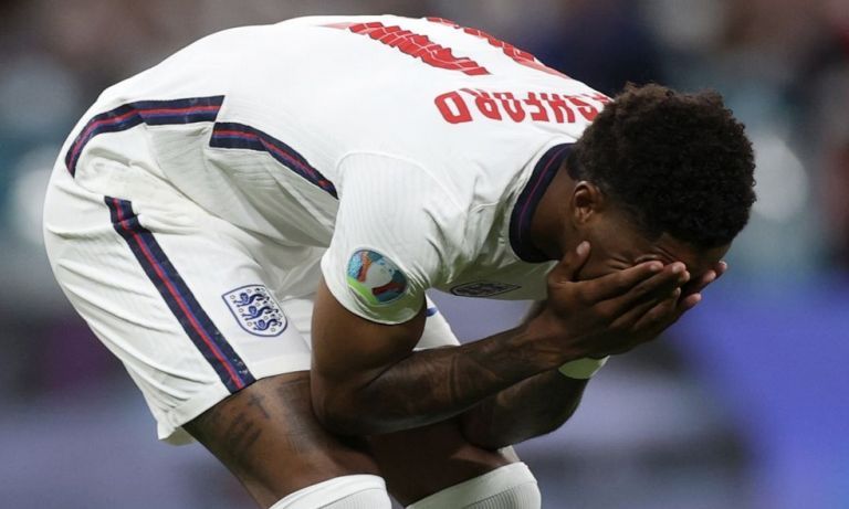 Euro 2020: Θα νικήσουμε το τέρας του ρατσισμού με πέναλτι του Ράσφορντ