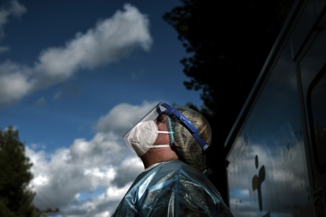 Μετάλλαξη: Ανησυχία για την εξάπλωση της μετάλλαξης, τι μας περιμένει τον Αύγουστο