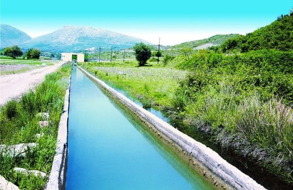 Το ΥΠΑΑΤ προωθεί αρδευτικά έργα που δίνουν λύση στο αρδευτικό πρόβλημα της Ημαθίας