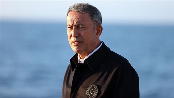 Τουρκία: Τρόμος στον αέρα για τον Ακάρ – Αναγκαστική προσγείωση του αεροσκάφους που τον μετέφερε