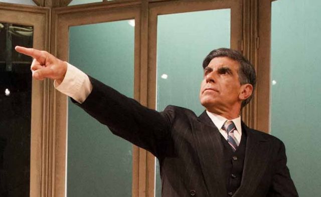 Γιάννης Μπέζος: Fake news ότι ο δημοφιλής ηθοποιός νόσησε από κοροναϊό – Τι απαντά