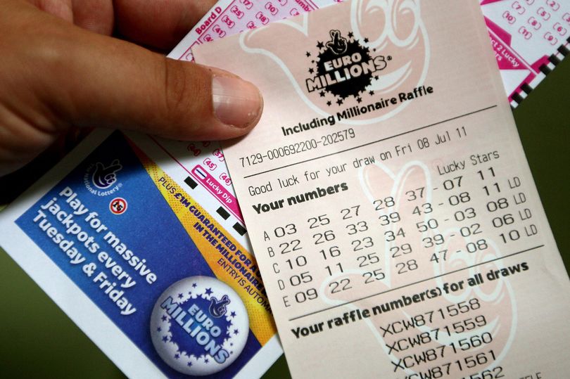 Αναζητείται υπερτυχερός που κέρδισε λαχείο – Το απίστευτο ποσό που διεκδικεί