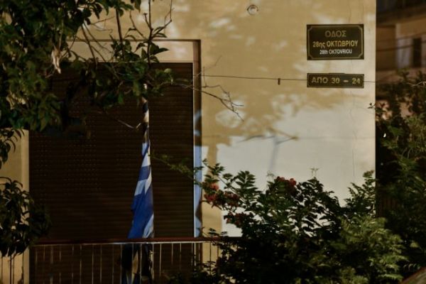 Δικηγόρος Παππά: Δεν έφυγε ποτέ από την Ελλάδα – Η σχέση του με την 52χρονη Ουκρανή