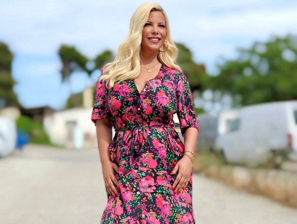 Αντελίνα Βαρθακούρη: Ξεκίνησε διακοπές και το’ριξε στα stories!