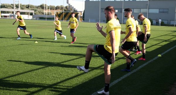 Η αποστολή της ΑΕΚ για Βελέζ