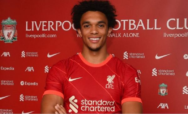 Για πάντα στη Λίβερπουλ ο Αλεξάντερ-Άρνολντ