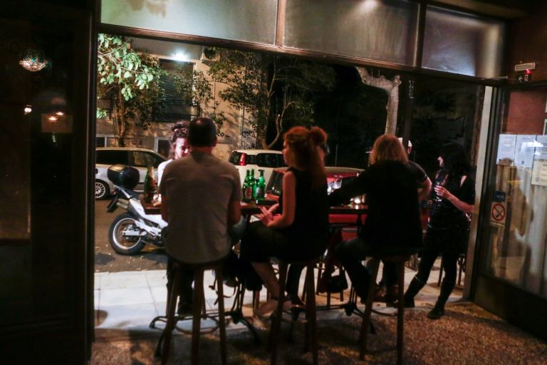 Εστίαση: Τι θα ισχύει για τους κλειστούς χώρους – Έρχονται «τσουχτερά» πρόστιμα