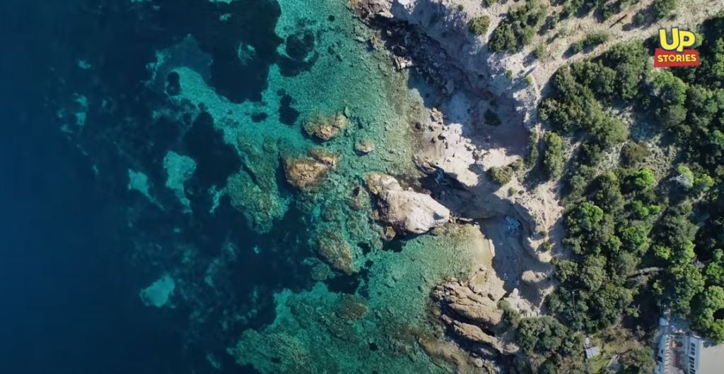 Σούνιο: Κι όμως υπάρχουν μοναχικές παραλίες μία ώρα από το κέντρο της Αθήνας