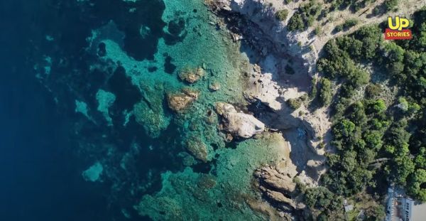 Σούνιο: Κι όμως υπάρχουν μοναχικές παραλίες μία ώρα από το κέντρο της Αθήνας