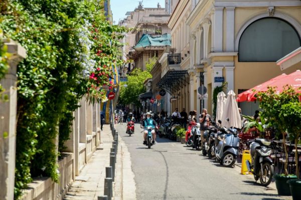 Κοροναϊός: Πού εντοπίζονται τα 1.820 κρούσματα – Δείτε αναλυτικά τον χάρτη της διασποράς