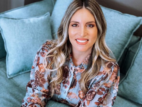 Αθηνά Οικονομάκου: Δείτε το απίστευτο κορμί της με μπικίνι 40 μέρες μετά τη γέννηση της κόρης της