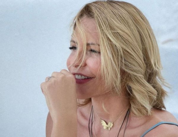 Τζένη Μπαλατσινού: Η νοσταλγική ανάρτηση με την οικογένεια της