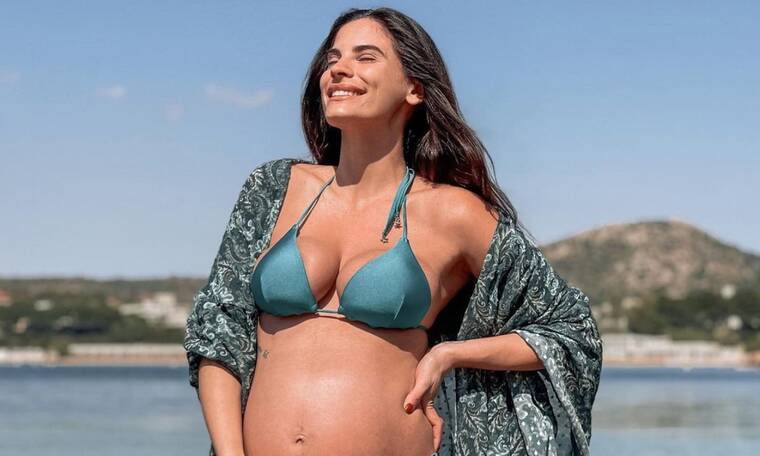 Χριστίνα Μπόμπα: Πώς μοιάζει το σώμα της δώδεκα μέρες μετά τη γέννα;
