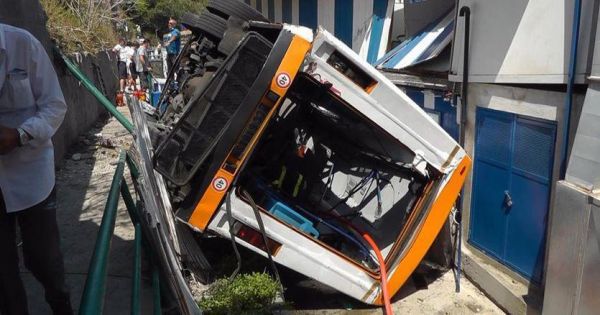 Ιταλία: 19 τραυματίες και ένας νεκρός σε δυστύχημα με λεωφορείο