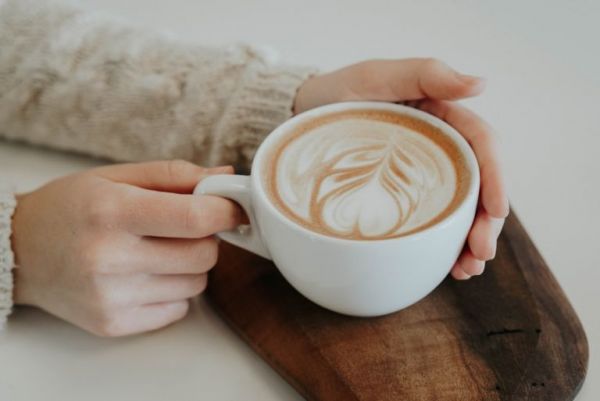 Απλές συμβουλές για να απολαμβάνετε τον καφέ σας με πιο υγιεινό τρόπο