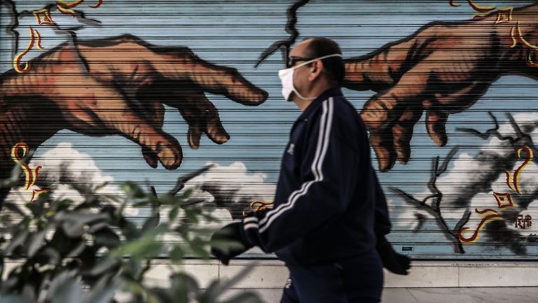 Κοροναϊός – Σύψας: Θέμα χρόνου το τέταρτο κύμα – Δεν αποκλείονται νέα οριζόντια μέτρα