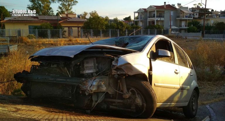 Ναύπλιο: Σφοδρή σύγκρουση δύο ΙΧ τα ξημερώματα – Νεκρή μια 34χρονη