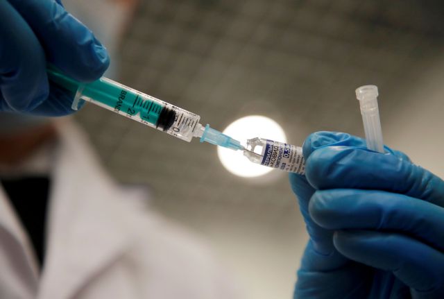 Μόσιαλος: Με την αύξηση των εμβολιασμένων θα ανακόψουμε τη μετάλλαξη «Δέλτα»