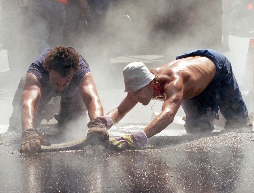 Χαρδαλιάς: Θα παρθούν μέτρα για τους εργαζόμενους λόγω του καύσωνα