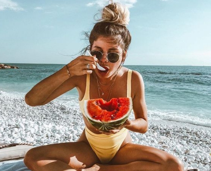 Οι τροφές που μας χαρίζουν τέλειο φυσικό μαύρισμα