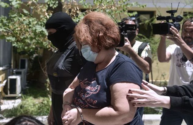 Χρήστος Παππάς: «Δεν ήθελα να δείξω περιφρόνηση στον άνθρωπο που σέβομαι» – Τι αναφέρει η 52χρονη που κατηγορείται για υπόθαλψη εγκληματία