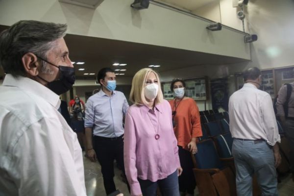 Γεννηματά: Το ΚΙΝΑΛ μπαίνει μπροστά με εκστρατεία υπέρ του εμβολιασμού