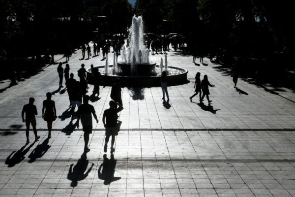 Συναγερμός για το κύμα καύσωνα – Τι πρέπει να προσέξουν ιδιαίτερα οι ευάλωτες ομάδες – Οδηγίες της Πολιτικής Προστασίας