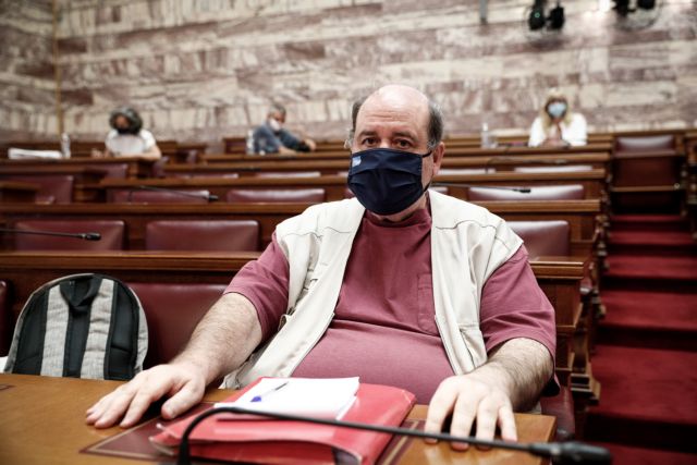 Φίλης: Συνέχεια στην κόντρα με Κεραμέως – Επιμένει στις δηλώσεις του κατά της υπουργού Παιδείας